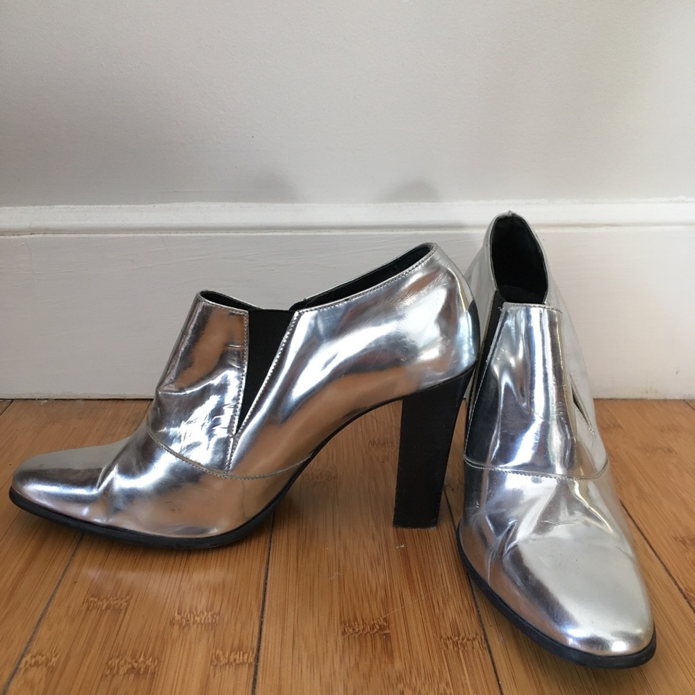 Won Hundred Silver Booties